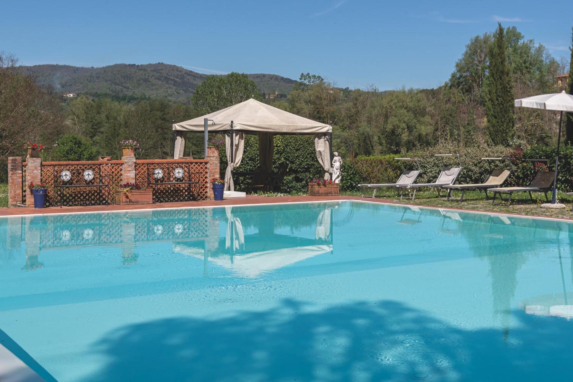 Villa Poggio Di Gaville Meleto Luaran gambar